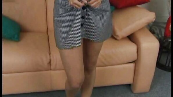 Zwei Mädchen erhalten beim Gruppensex eine doppelte Penetration sex videos mit reifen frauen