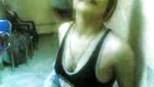 Geiles video von reifen frauen Paar hat ihren Sex zu Hause aus nächster Nähe vor der Kamera gefilmt