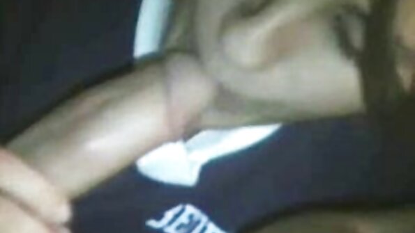 Zwei blonde Schwestern im Bett arrangierten lesbischen Sex zwischen reife schlampen porn ihnen