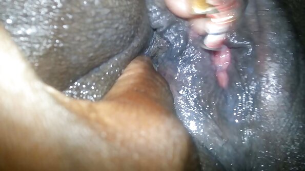 Das Mädchen wollte masturbieren, aber er küsste Sie in reife fotzen tube den Anal