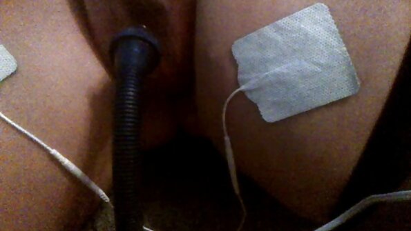 Die Mädchen haben zugestimmt, zu der Spezialität für einen exzellenten reife damen tube Gruppen-Analsex zu kommen