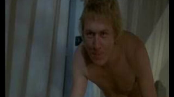 Mutter wollte ihre Stimmung heben, indem sie Gruppensex mit ihrer Tochter und seiner Freundin hatte reife frauen sex filme