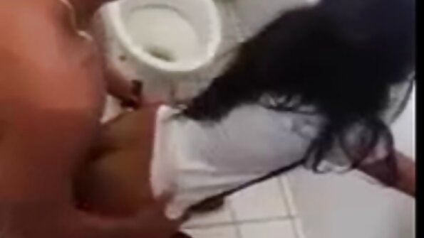 Dünne Studentin mit einem neuen Liebhaber im Hostel verprügelt reife porno videos