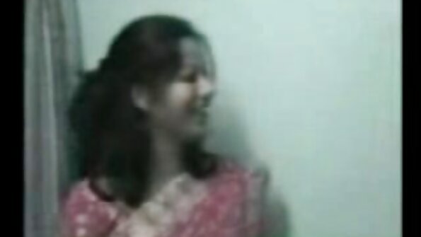 Zwei Schönheiten lutschen einen großen Schwanz reife hausfrauen tube Fitnesstrainer