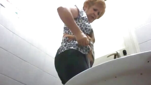 Geiles Problem mit dicken Titten beim Kerlewechsel mit ihrer besten Freundin sex video reife frauen