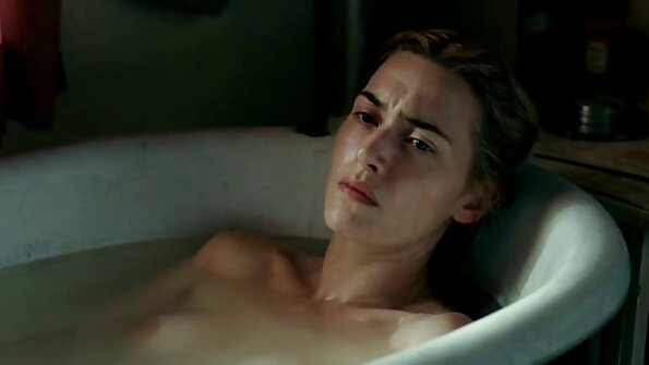 Russisches Mädchen kam zu einem Pornocasting und reife frauen sex filme spreizte ihre langen Beine, um Sex zu haben