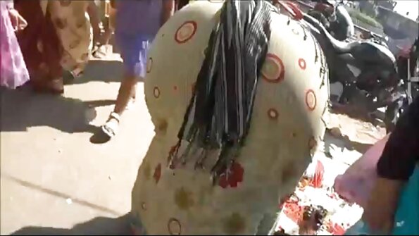 Blondine zieht ihren reife tube Bikini aus, um Analsex mit einem leidenschaftlichen Liebhaber zu haben und spritzt ab