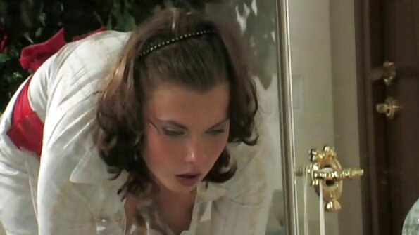 Für diese Schönheit ist es kein Problem, hausgemachte Masturbation vor der Kamera zu reife frauen video genießen