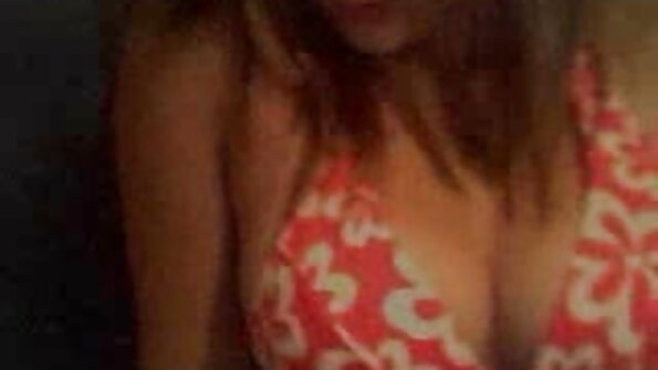 Manuel reife videos fickt ein junges Mädchen anal, wenn sie Sex haben will