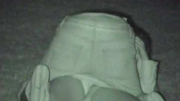 Achtzehnjährige blonde alte frauen sex video Schlampe mit ihrem Lieblingskuss in der Küche gefickt