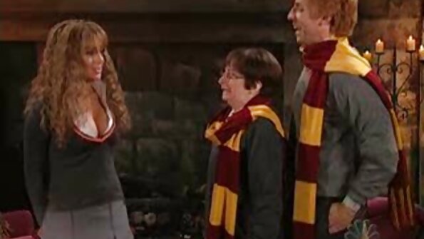 Brünette nach der massage reife deutsche tube eingeölt fuhr brutalen Schwanz macho