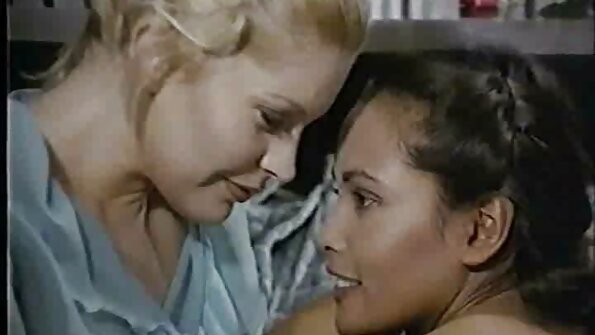 Mädchenstrümpfe stimmten reife frauen sexvideos zu, hausgemachten Ständer aufzunehmen