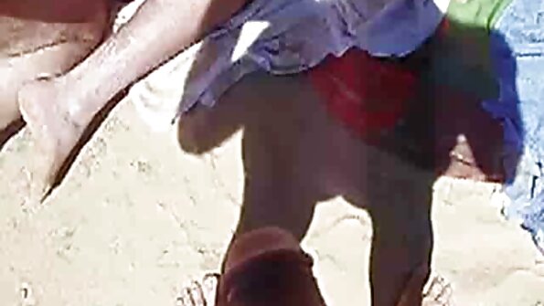 blondine mit großem Arsch schüttelt Eselskrebs und fickt ihren sex video reife frauen Partner küssend in cremige Muschi