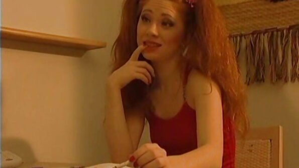 reife Mutter hat nichts dagegen, mit einem jungen Mann hausgemachten Porno zu reife xxx machen