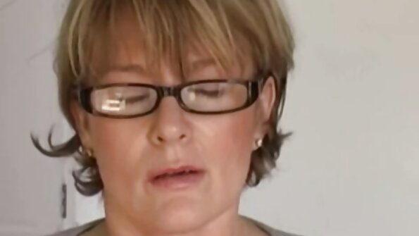 Mann reife ladies tube küsst Mädchen und ihre verdrehte Mutter