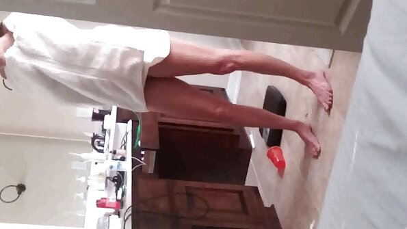 Kumpel zieht den russischen Anal auf dem Videokameraständer aus reife schlampen porn