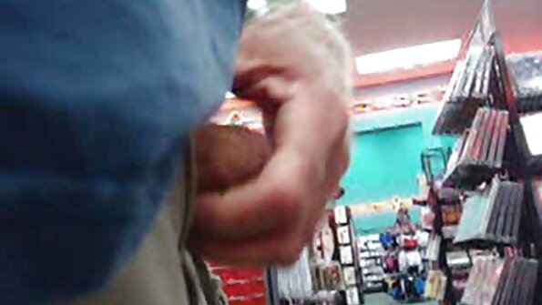 Die junge sex video reife frauen Studentin Kristen Cattle hat Sex mit einem schwarzen Liebhaber