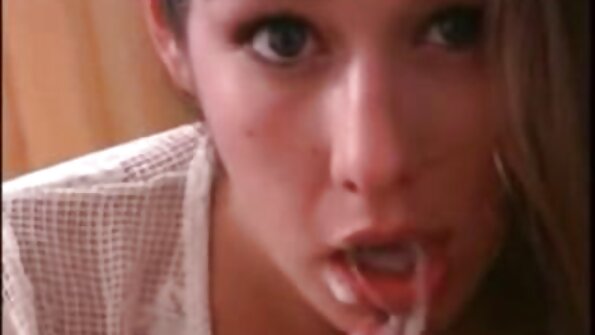 Der Ehemann reife frauen video leckte sanft die Muschi seiner Frau, küsste sie und ließ Sperma auf ihren Bauch fallen