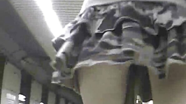 Herzlichen Glückwunsch an den 18-Jährigen. geburtstag mit Hilfe reife sex videos eines penis