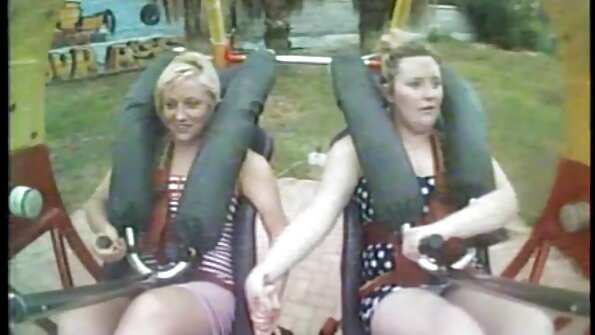 Ein Russe reife damen video hat den Anus seiner Freundin gefickt.