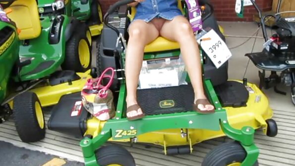 Brutaler Freund mit reife frauen video schickem Milchmitglied babe Brünette Socken