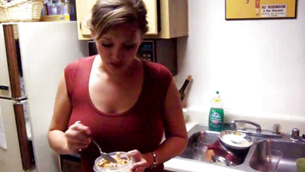 Frauen in Paaren sind verrückt nach Gruppensex. reife frauen videos kostenlos