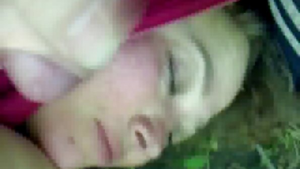 Schöne Brünette in Krebsposition verlässt den sex videos mit reifen frauen Penis ihres Partners und bekommt einen Orgasmus