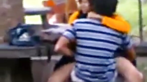 Glatzköpfiger sexvideos reife frauen Athlet fickt Kussschlitz haarige Blondine verführerisch