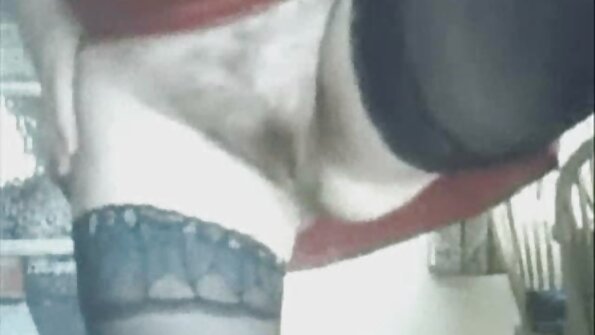 Ein Freund besuchte nachts ein blondes Mädchen und sex video reife frauen küsste nur zum Spaß einen großen Schwanz