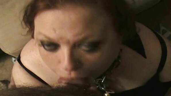 Blonde Strümpfe reife frauen clips schieben ihre enge Muschi für echten sex