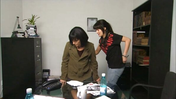 Mädchen ersetzt saftigen Arsch durch tiefen Analsex und Orgasmus mit reife frauen gratis video einem Mann