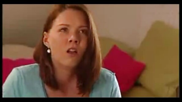 Brünette mit großen Titten reife sex tube hat nichts gegen guten Sex zu Hause