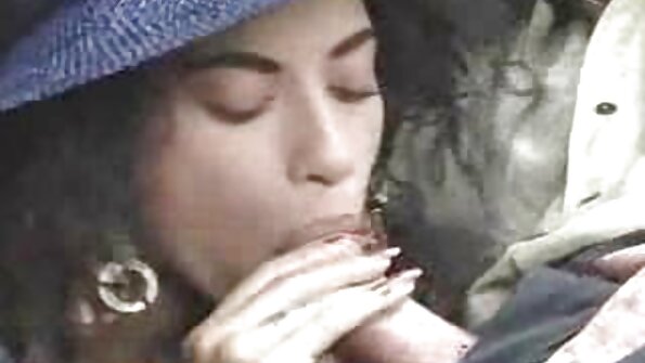 mama bekommt reife frauen gratis video doppelte penetration und Orgasmus von tätowierten Jungs