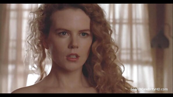 Der Typ massierte eine vollbusige reife porn Frau und steckte seinen Schwanz in ihren engen Schlitz