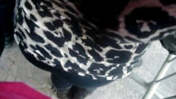 Jungs in reife damen video dekorierten Anzügen Doppelpenetration mit Orgasmus für Brünette