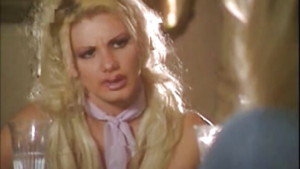 Am Morgen werde ich mit dicken Titten und einem Freundekuss ficken. reife bbw frauen